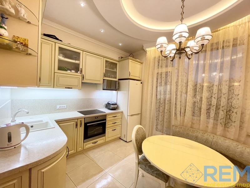 продажа двухкомнатной квартиры номер A-174391 в Приморском районе, фото номер 8